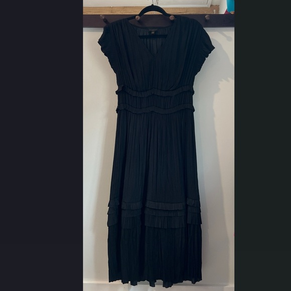Anthropologie Current Air Sereia Pleated Midi Dress in Black - Picture 5 of 9